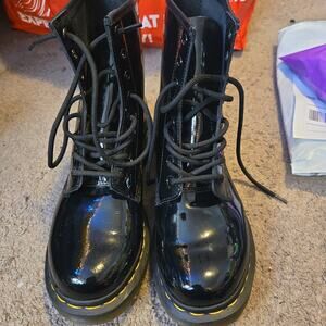 Dr martens  patent leather boots size 8w